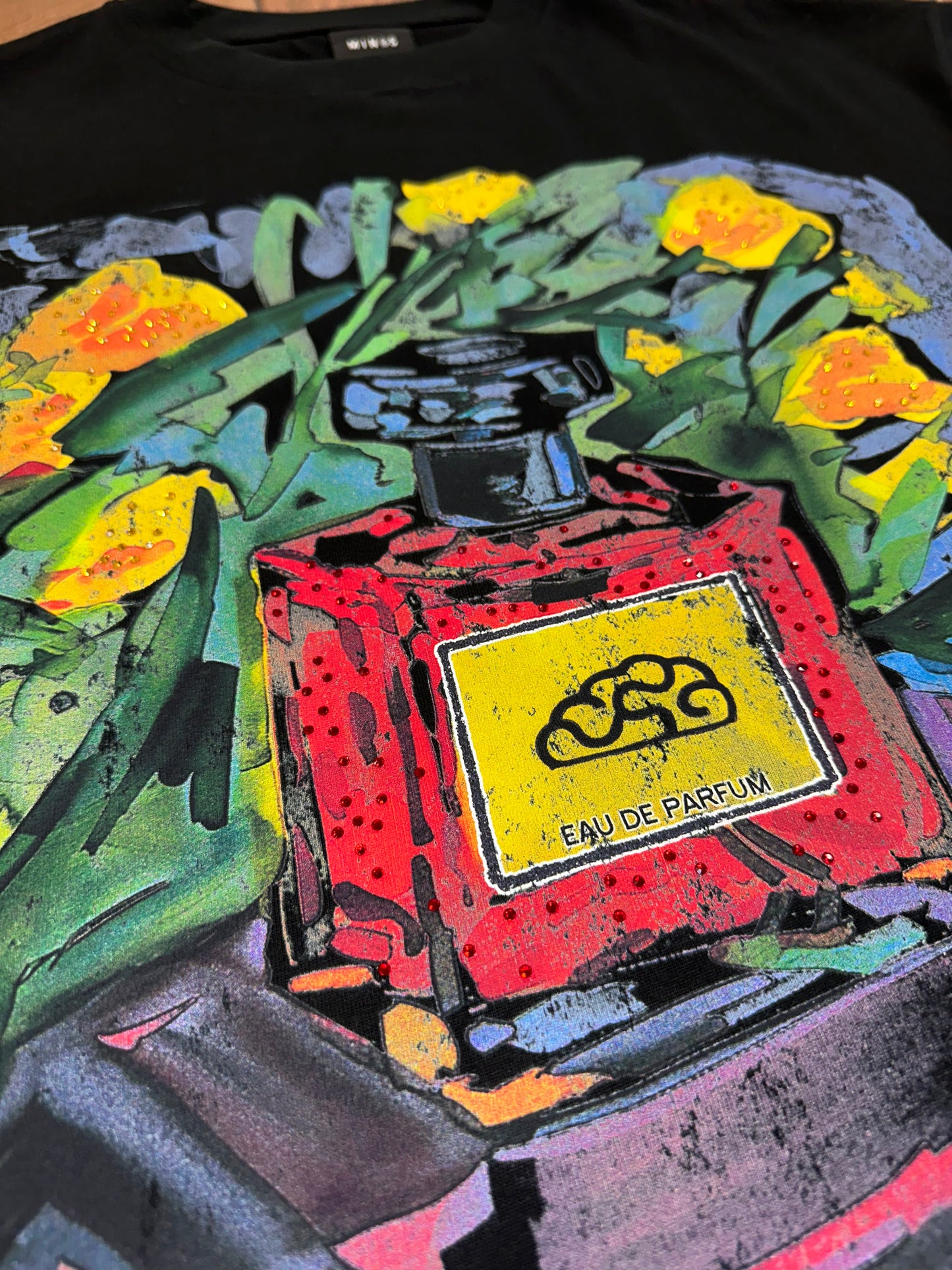 Minds Parfume Tee